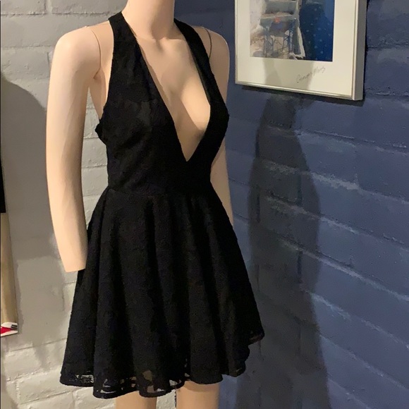 Beautiful Black BEBE Dress. - Picture 5 of 10